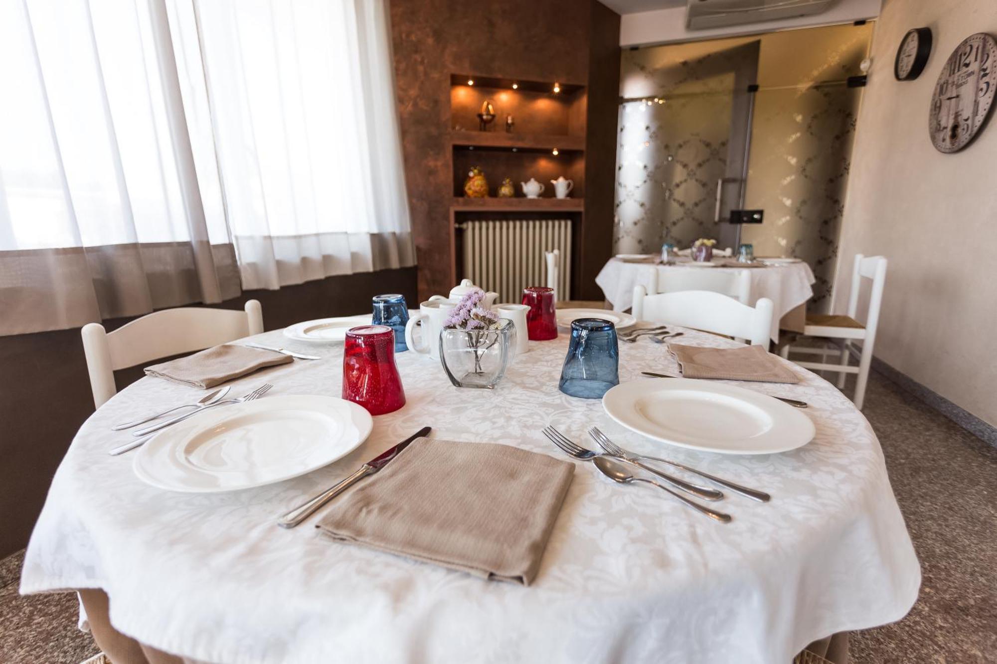 Sullivan Ristorante Hotel Ponte San Marco Exteriör bild